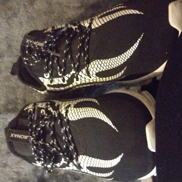 BRONAX black&white art style👟🆕 non used. Perfect condition. Check pics! - Picture 9 of 12